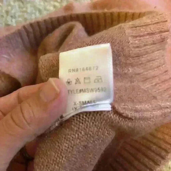 Fuzzy Cropped Oversized Grandpa Sweater with Daisy Buttons Size XS Altard State - Picture 12 of 12